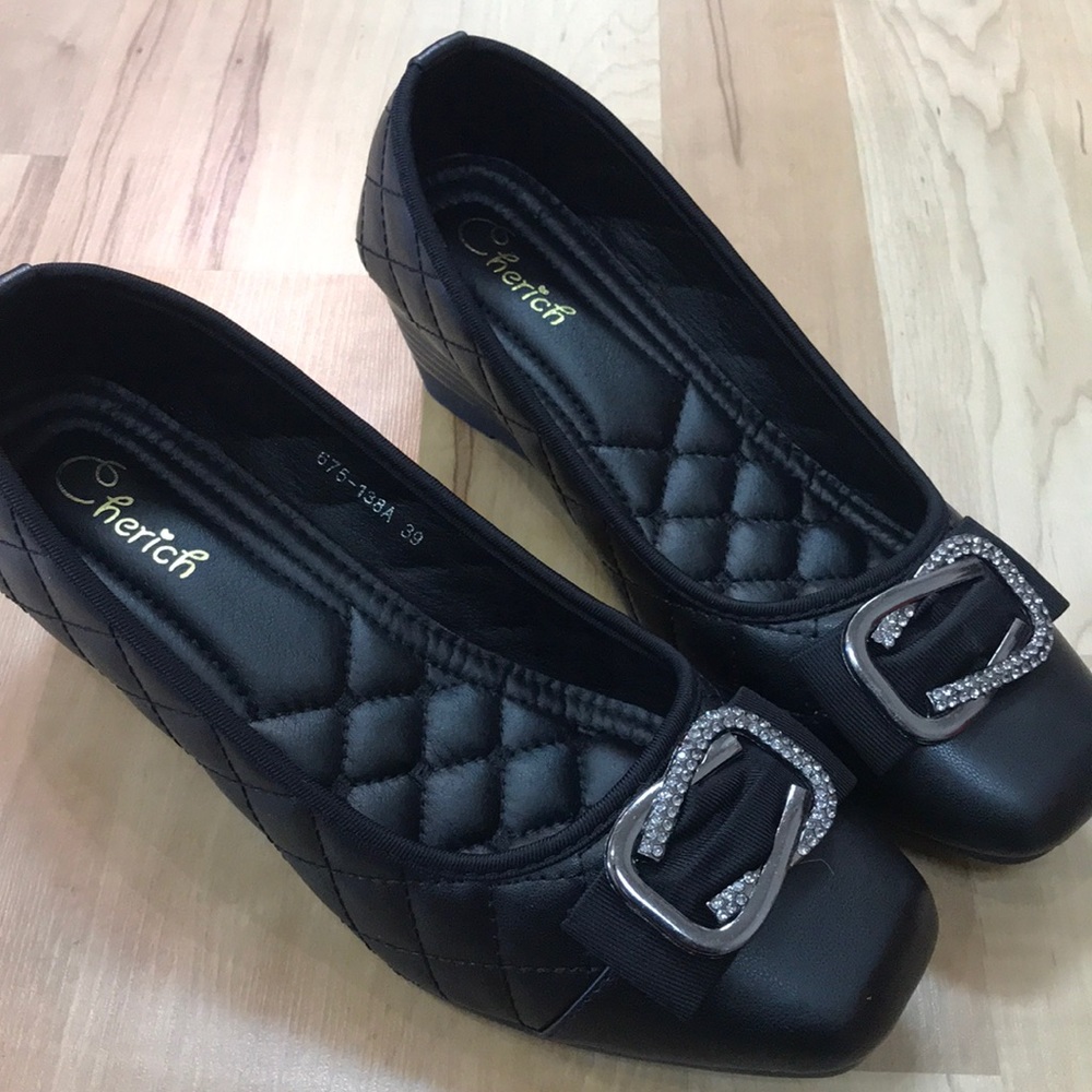 Black heel